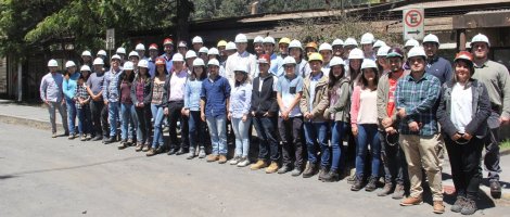 50 estudiantes hacen su práctica en CAP Acero este verano